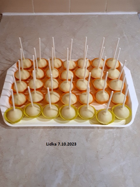 Cake pops na sraz